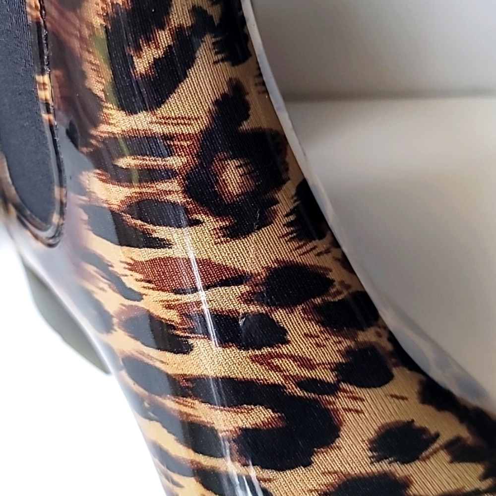 J. Crew Chelsea 🐆 Leopard Rain Boots, size 9 - Picture 7 of 12